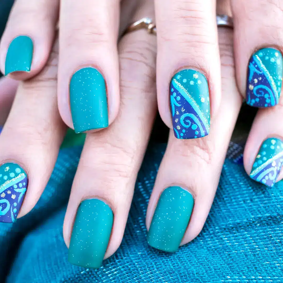 nail art paillette